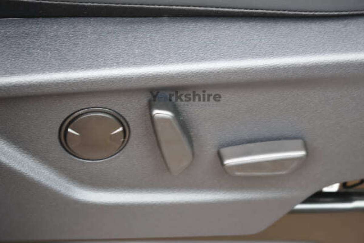 This is the Transit Custom 320 L1H1 232PS PHEV Sport Van vehicle.